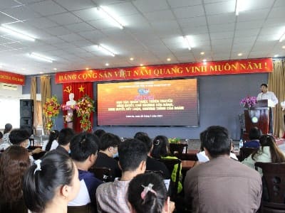 Đoàn trường DLA tổ chức hoạt động “Học tập, quán triệt và tuyên truyền về Nghị quyết, Chủ trương của Đảng, Nghị quyết, kết luận, chương trình của Đoàn”