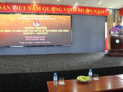 Đoàn trường DLA tuyên truyền Kỷ niệm 110 năm ngày bác Hồ ra đi tìm đường cứu nước (05/6/1911 – 05/6/2021)