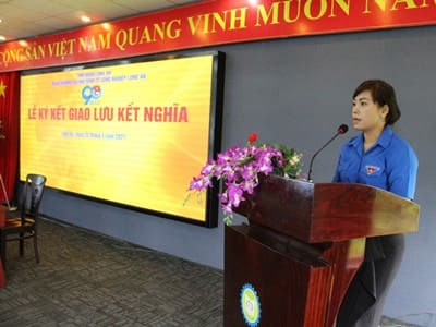 Lễ ký kết nghĩa 3 đơn vị đoàn: Đoàn trường DLA – Đoàn phường Tân Khánh – Đoàn phường Khánh Hậu, thành phố Tân An, tỉnh Long An