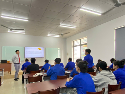 CLB pháp luật - văn hóa lịch sử: Tổ chức chuyên đề 