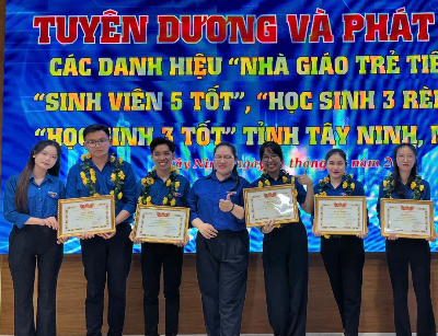 Đoàn trường Đại học Kinh tế Công nghiệp Long An