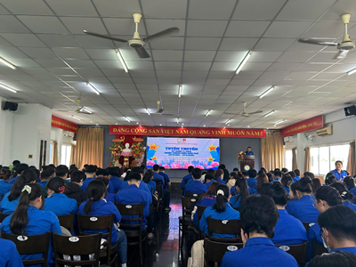 Tuổi trẻ Trường Đại học Kinh tế Công nghiệp Long An tổ chức tuyên truyền Kỷ niệm 71 năm Chiến thắng Điện Biên Phủ (7-5-1954 -7-5-2025)