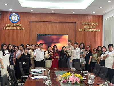 Chào  mừng bạn Soeren Leonard Schüttrup đến tham quan tại DLA