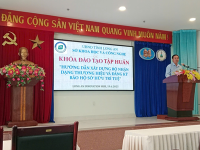 Tham dự chuyên đề “Hướng dẫn xây dựng bộ nhận dạng thương hiệu cho doanh nghiệp khởi nghiệp và đăng ký bảo hộ sở hữu trí tuệ (shtt)”